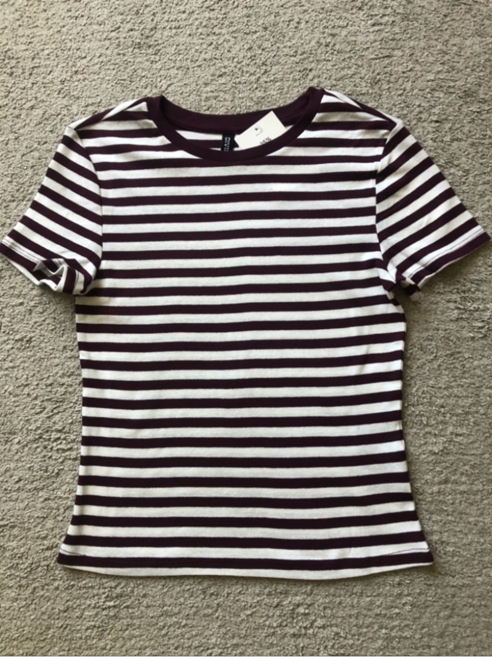 H&M -Short Sleeve T-shirt.NWT.